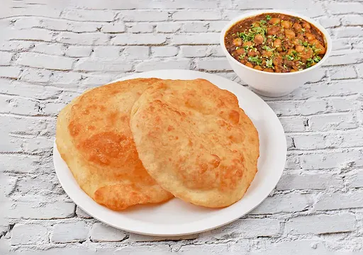 Chole Bhature [ 2 Bhature]