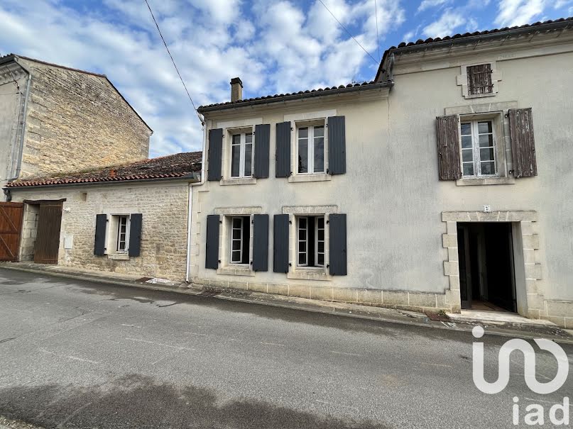 Vente maison 5 pièces 117 m² à Hiersac (16290), 129 530 €