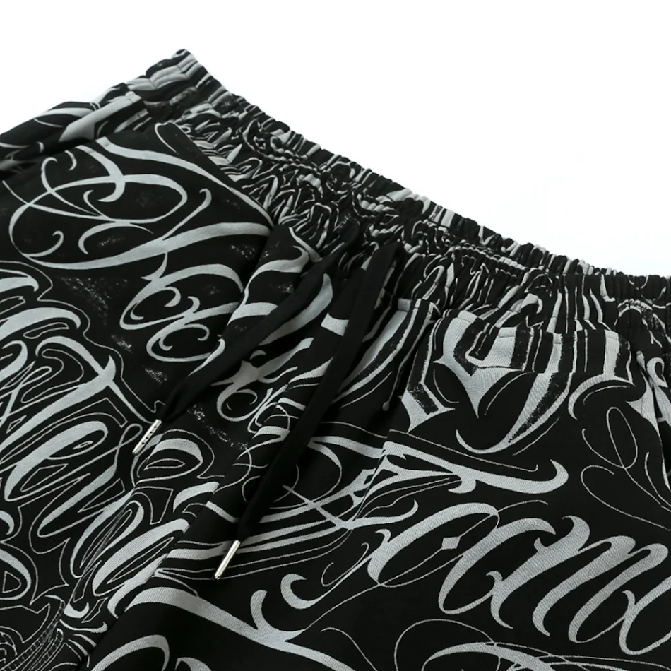 Heren casual shorts met bloemenprint. Zomerse stijl en comfort. Ademend, lichtgewicht en ideaal voor een relaxte, modieuze look.