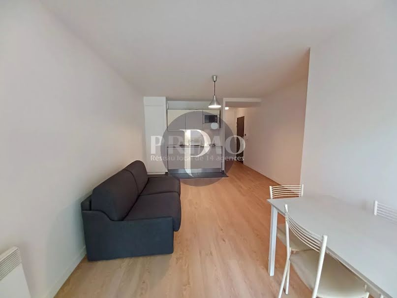 Location  appartement 1 pièce 26 m² à Sceaux (92330), 825 €