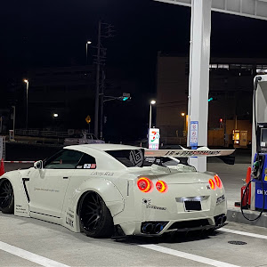 NISSAN GT-R R35