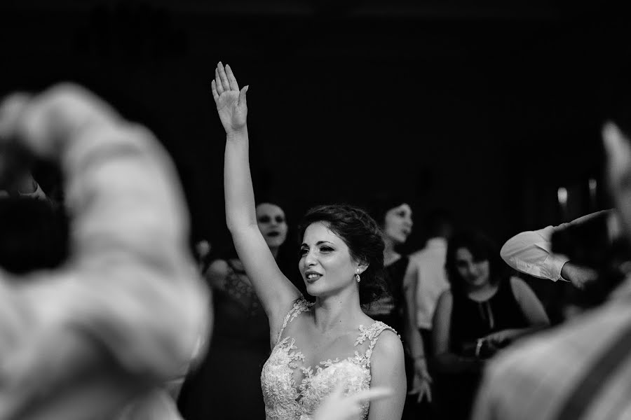 Fotógrafo de casamento Mihai Ruja (mrvisuals). Foto de 26 de abril 2017