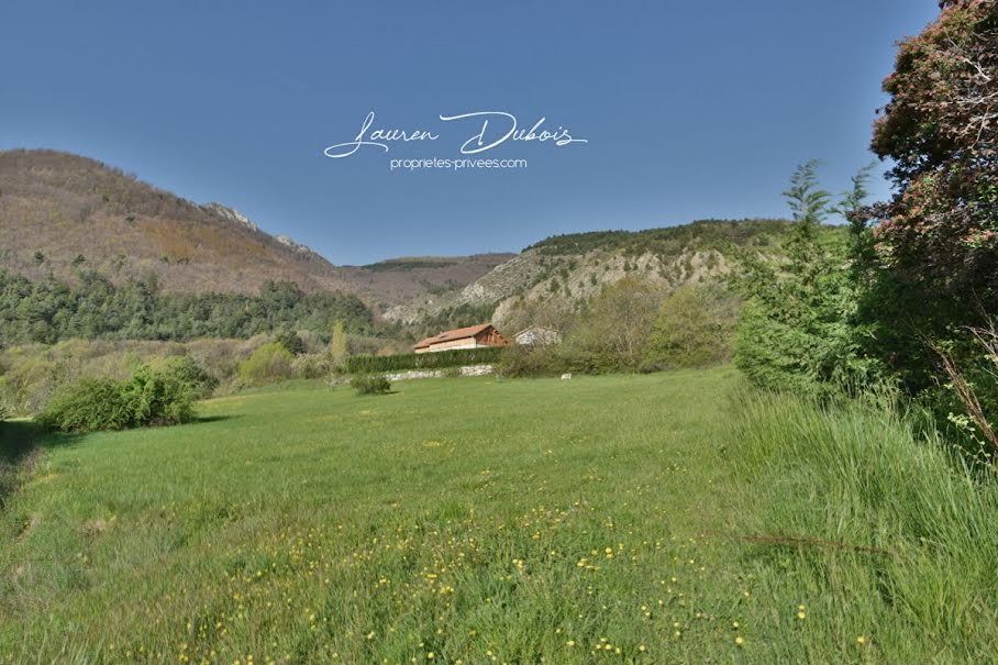 Vente terrain  2688 m² à Barcillonnette (05110), 215 000 €