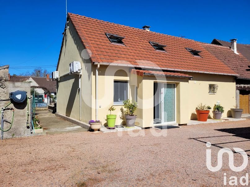 Vente maison 5 pièces 155 m² à Domérat (03410), 160 000 €