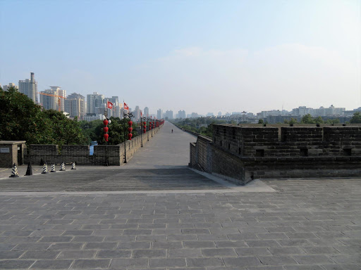 Xi'an City wall bike ride China 2016