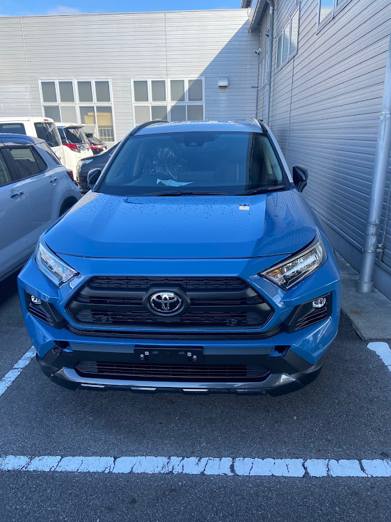 RAV4のRAV4・MXAA54・グレイッシュブルー・青に関するカスタム事例の投稿画像3枚目