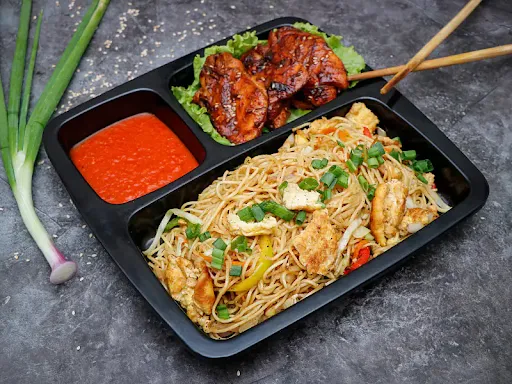 Himalayan Grilled Chicken With Khaomomo Egg Chow Mein