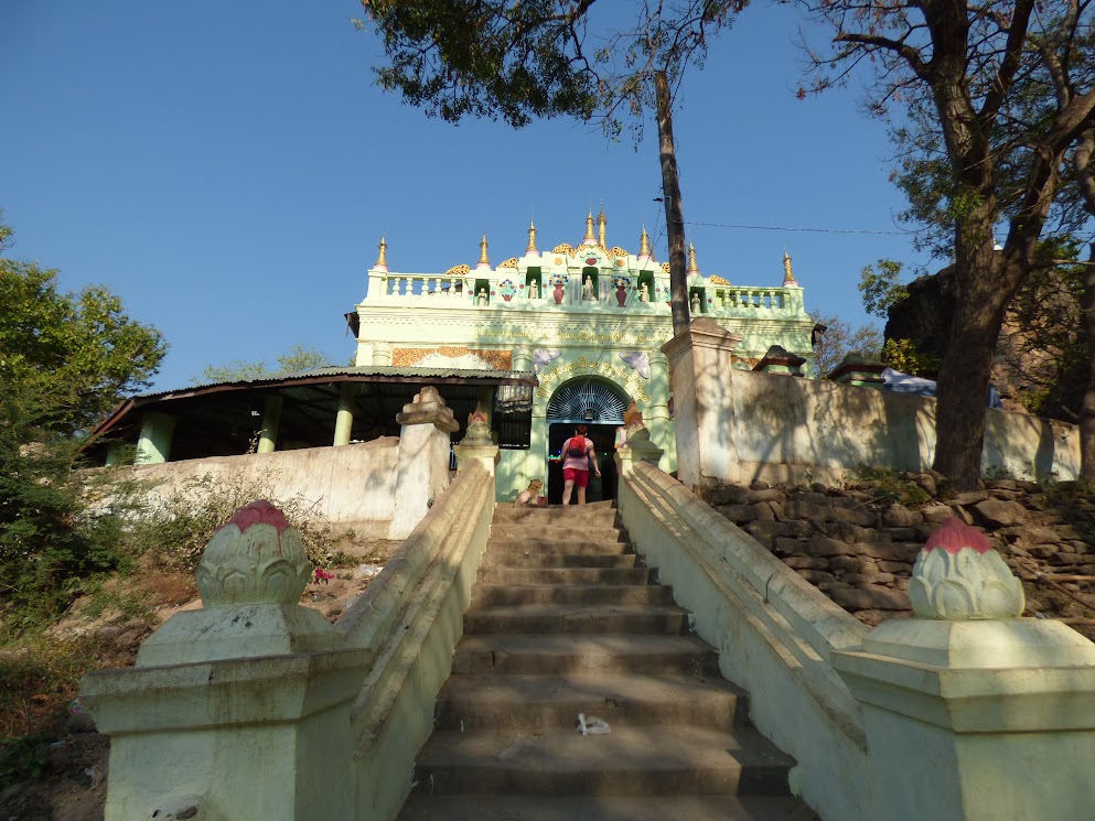 hpo win daung caves - monywa