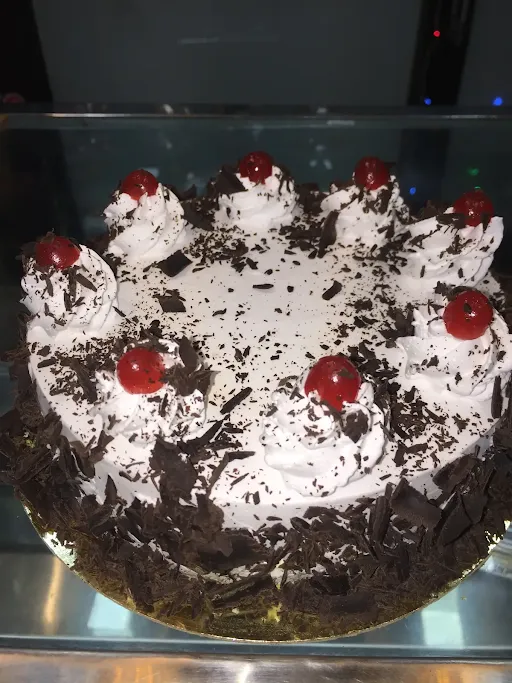 Black Forest Classic Cake