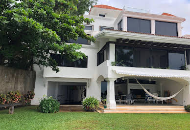 House with pool and terrace 17