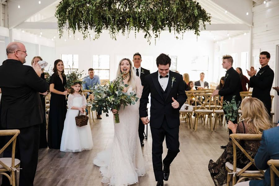 Wedding photographer Rebekah Thompson (rebekahthompson). Photo of 30 December 2019