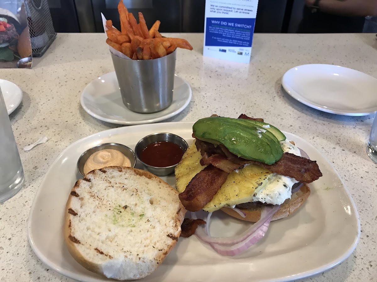 Gluten-Free Burgers at The Counter