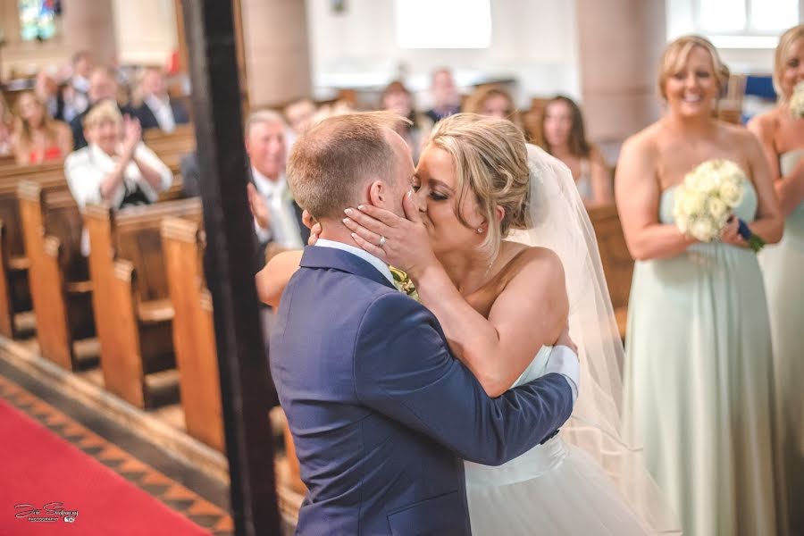 Fotógrafo de bodas Jon Snapaway Rothwell (jonsnapawayphoto). Foto del 1 de junio 2023