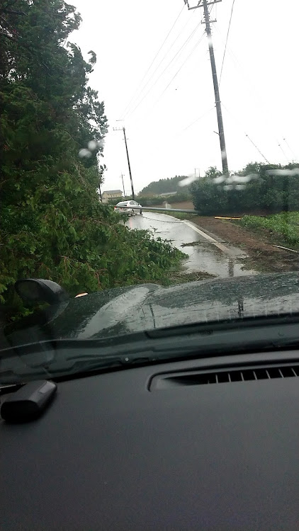 ハイエースバンのガッキー(板垣)さんが投稿したカスタム事例の投稿画像1枚目