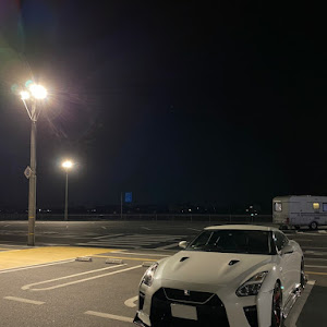 NISSAN GT-R R35