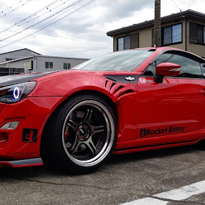 86 ZN6