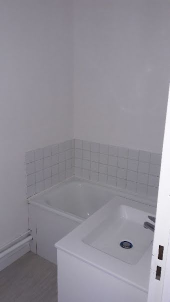 Location  appartement 2 pièces 31.09 m² à Cabourg (14390), 513 €