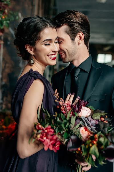 Wedding photographer Ekaterina Komolova (k03101975). Photo of 27 October 2023