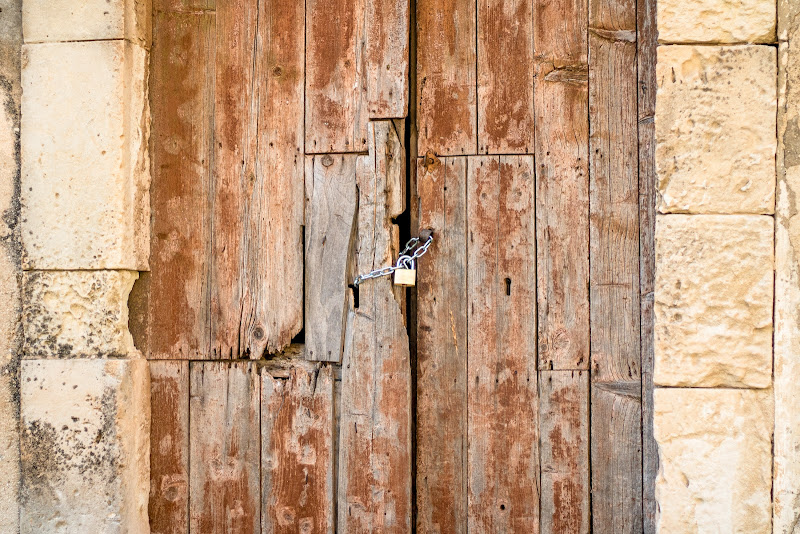 Portone in legno di ValentinaGiuca