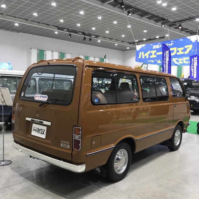 ハイエースのハイエースフェア・ハイエースバンに関するカスタム事例の投稿画像2枚目