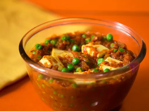 Matar Paneer