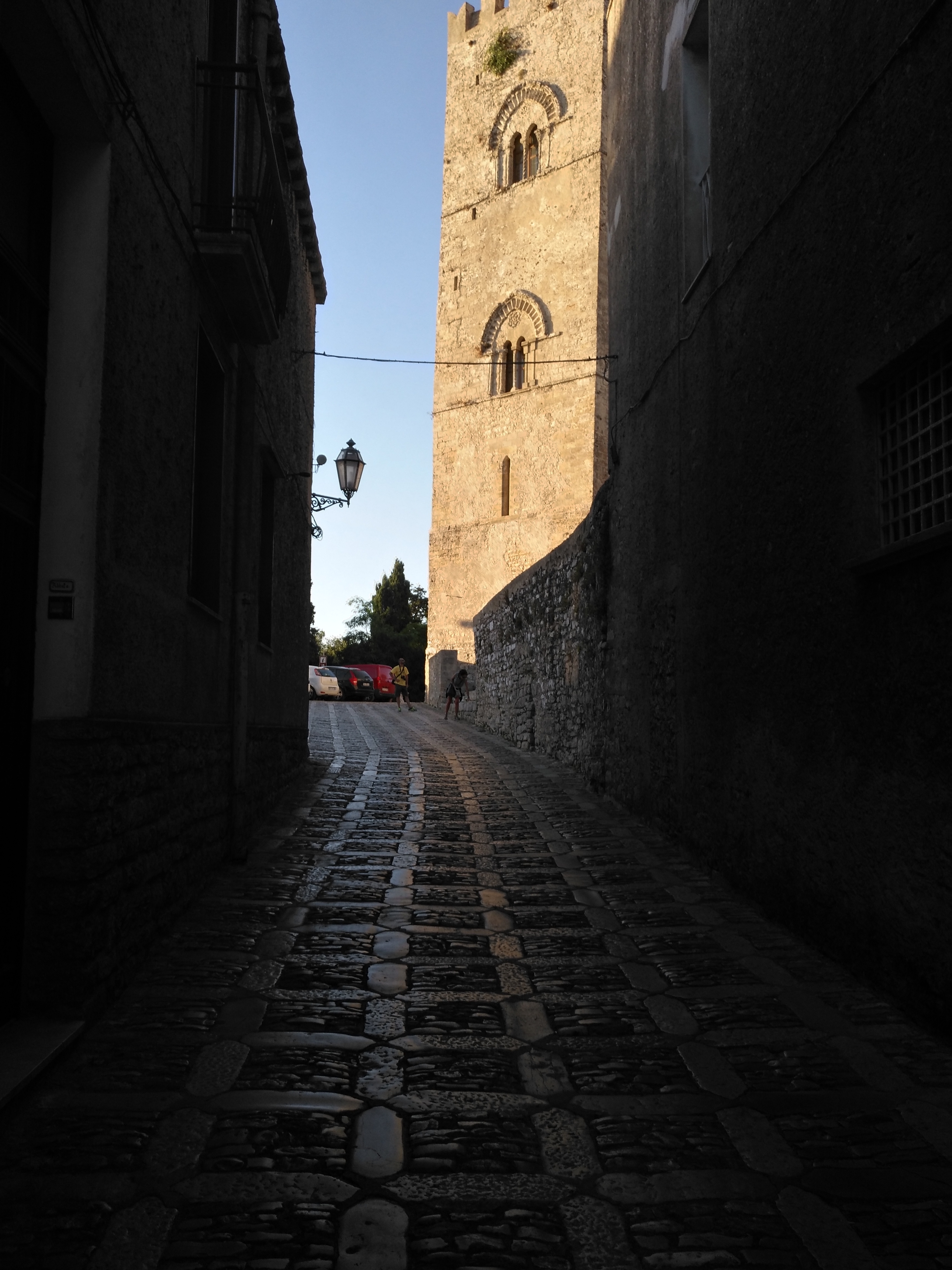 Passeggiando nella storia (Erice-TP) di peppenyc