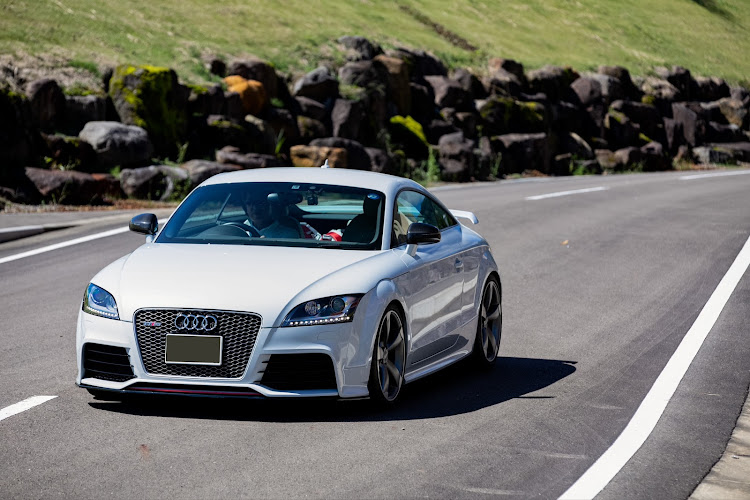 TT RS プラスクーペのTbyTさんが投稿したカスタム事例の投稿画像1枚目