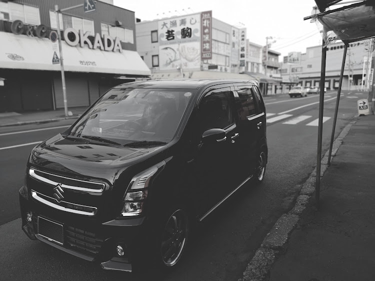 ワゴンRスティングレーの太陽にほえろｽﾃｨﾝ君・夕日とﾀﾜﾏﾝ・市場・今日も一日お疲れ様でした。に関するカスタム事例の投稿画像4枚目