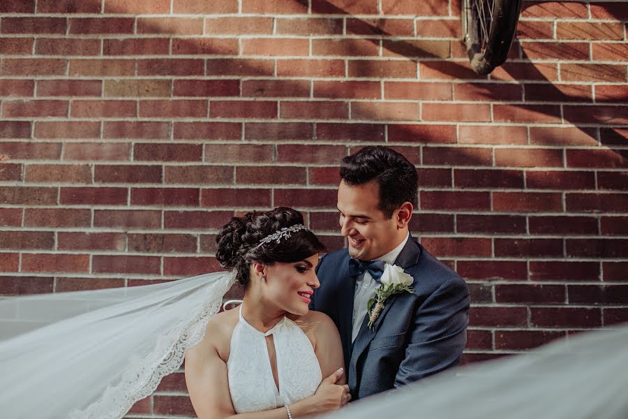 शादी का फोटोग्राफर Gerardo Oyervides (gerardoyervides)। मई 23 2017 का फोटो