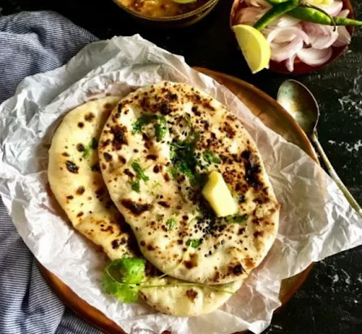 Aloo Pyaz Kulcha