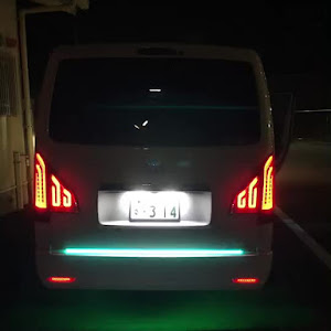 ハイエース