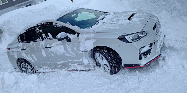WRX S4の大雪・ニャンニャンニャンの日・スタック祭り・排雪こないに関するカスタム事例の投稿画像3枚目