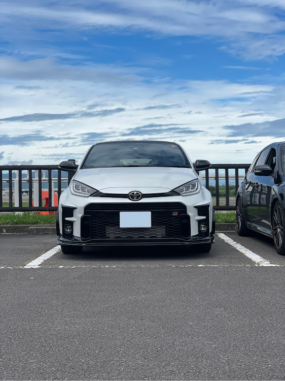 GRヤリスの#gr Yaris・ドライブ・休日を満喫・空港に関するカスタム事例の投稿画像1枚目