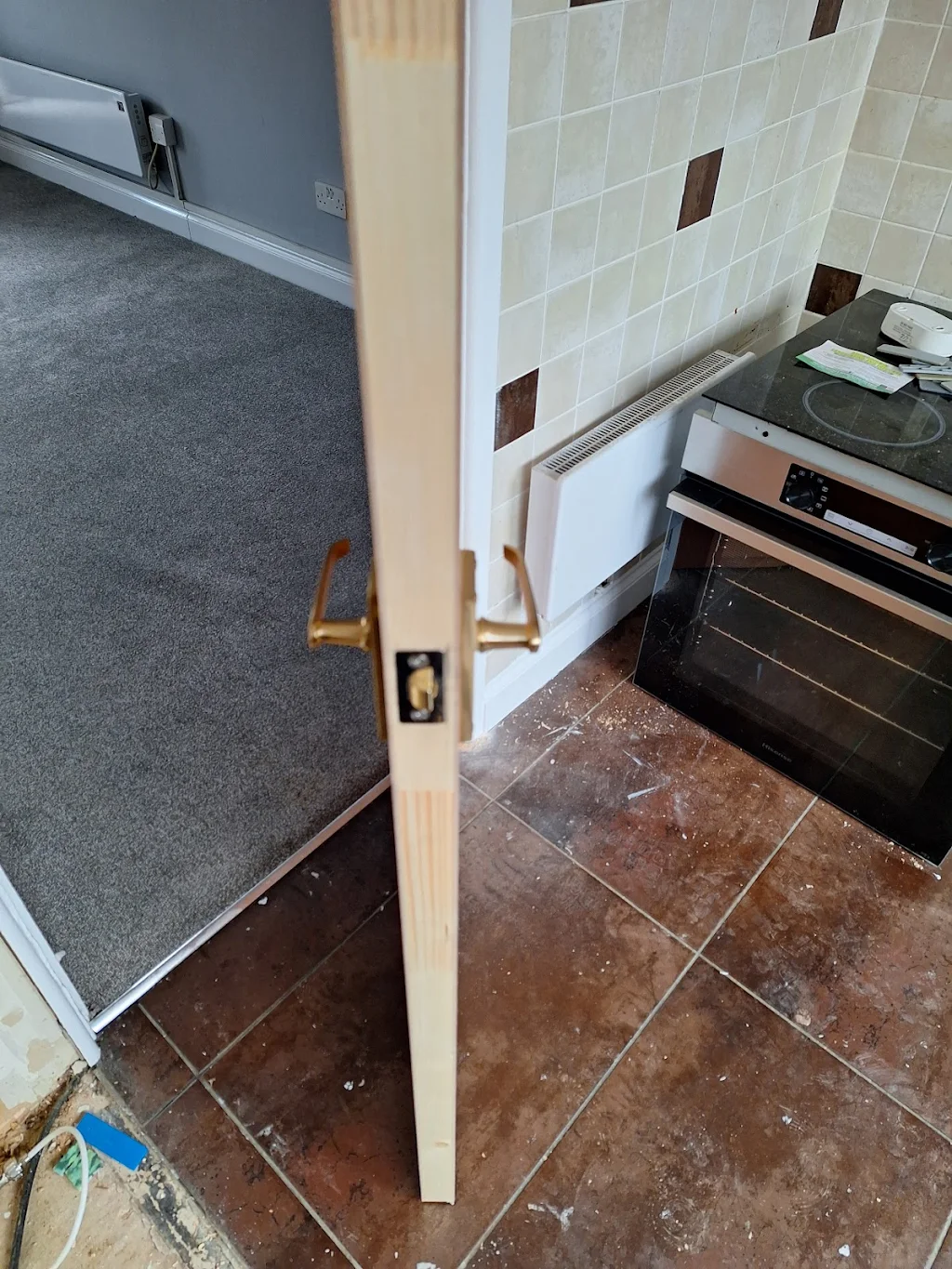 Album cover: Door hanging for landlord at end of tenancy 