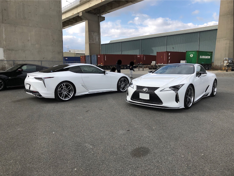 LCのLC500・エイムゲイン・モデリスタに関するカスタム事例の投稿画像2枚目