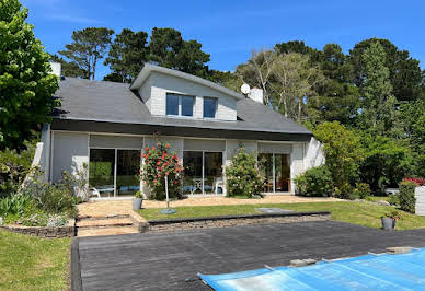 Villa with pool and terrace 2