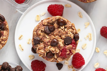 Raspberry Chocolate Chip Baked Oatmeal Cups