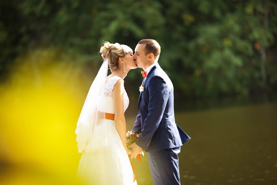 Fotógrafo de casamento Andrey Savochkin (savochkin). Foto de 11 de abril 2019