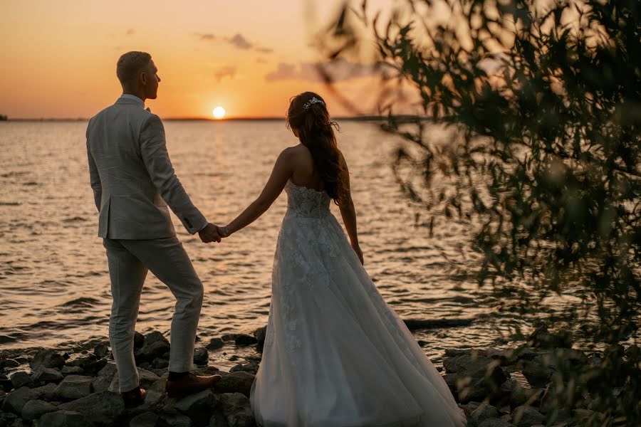 Bryllupsfotograf Roman Serebryanyy (serebryanyy). Bilde av 11 august 2019