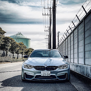 M4 クーペ F82