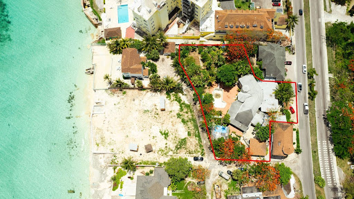Maison avec piscine en bord de mer 1