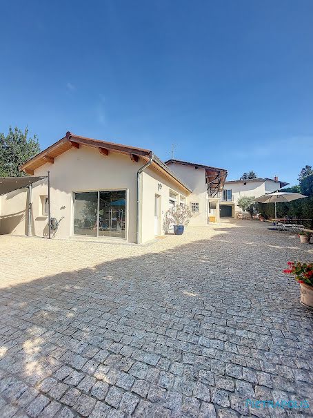 Vente maison 8 pièces 210 m² à Quincieux (69650), 695 000 €