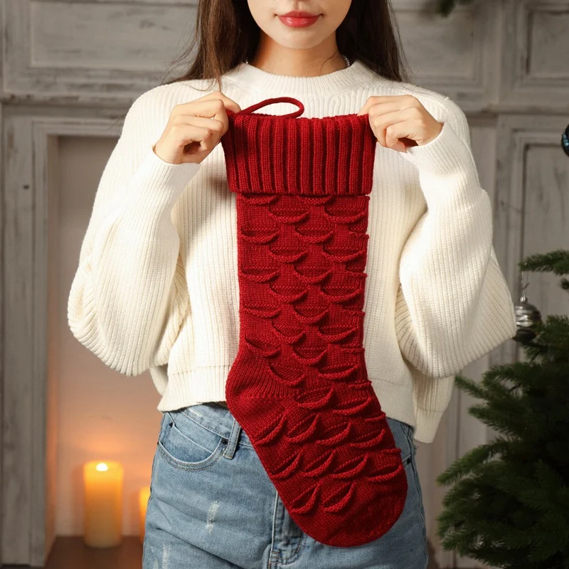 Sacchetto regalo di Natale calzini decorativi lavorati a maglia decorazione sospesa. Perfetto per regali e decorazioni natalizie.