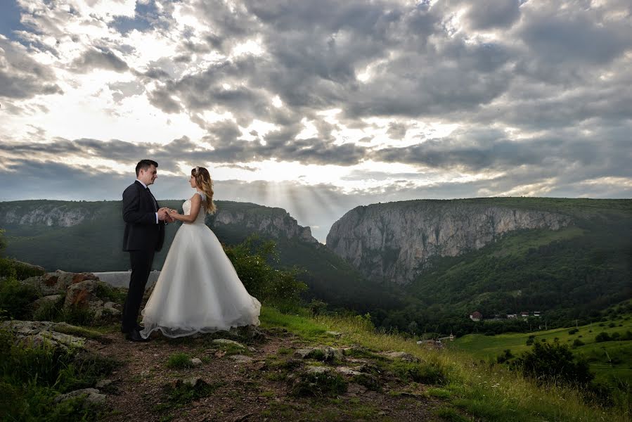 Svatební fotograf Bogdan Nicolae (nicolae). Fotografie z 18.června 2019