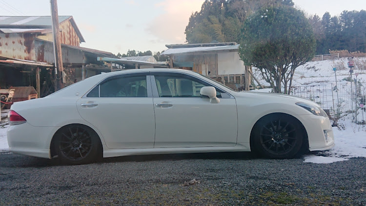 クラウンアスリートのHIROさんが投稿したカスタム事例の投稿画像1枚目