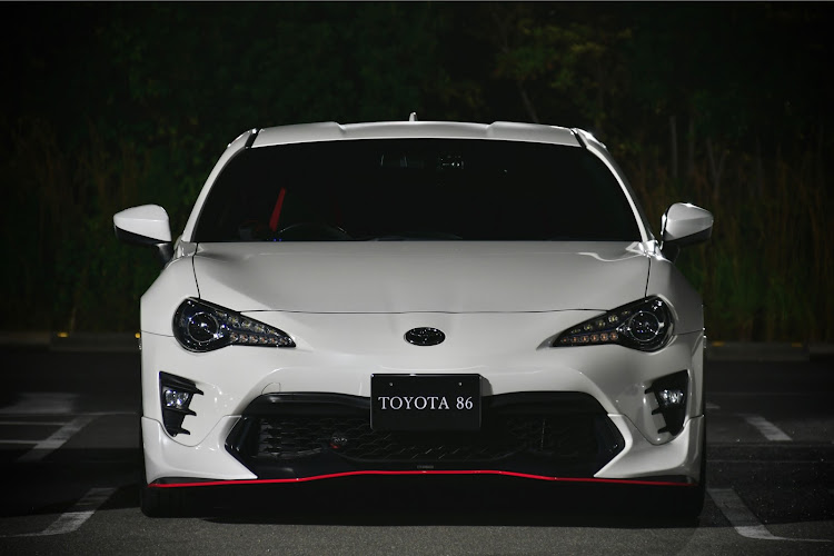 86のドライブ・紅葉と愛車・紅葉・車高調整・減衰調整に関するカスタム事例の投稿画像5枚目
