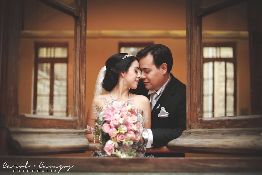 Fotografo di matrimoni Carolina Cavazos (cavazos). Foto del 11 dicembre 2015