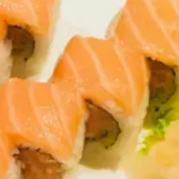 77. Salmon Lover Roll