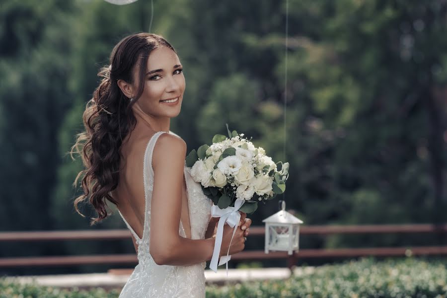 Bröllopsfotograf Anatoliy Burdenyuk (anatolieburdeni). Foto av 12 augusti 2021