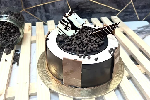 Choco Chips Cake